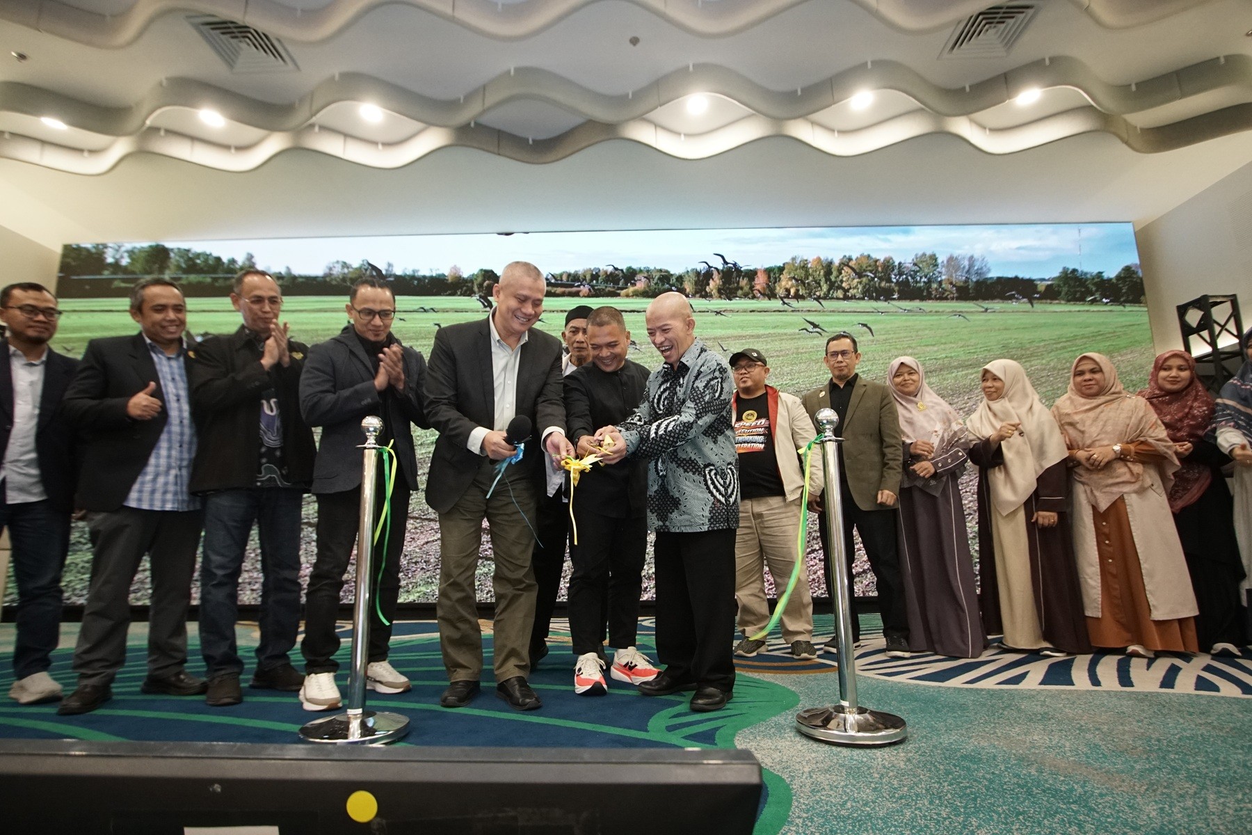 Launching Pro Master dan Product Knowledge