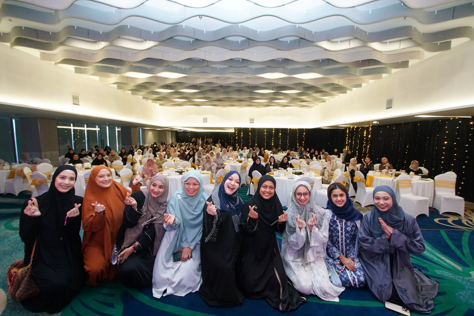 Women Festive X HNI