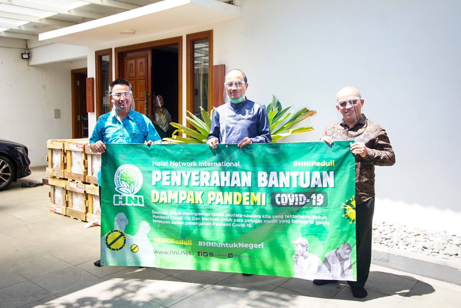 Penyerahan Bantuan Ventilator untuk Rumah Sakit